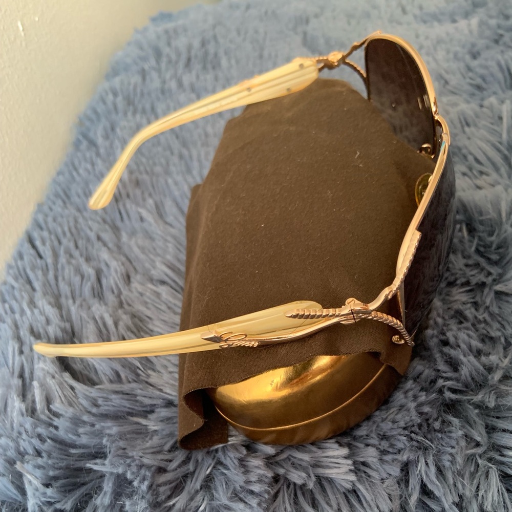 GUESS Women Sunglasses - Picture 4 of 5